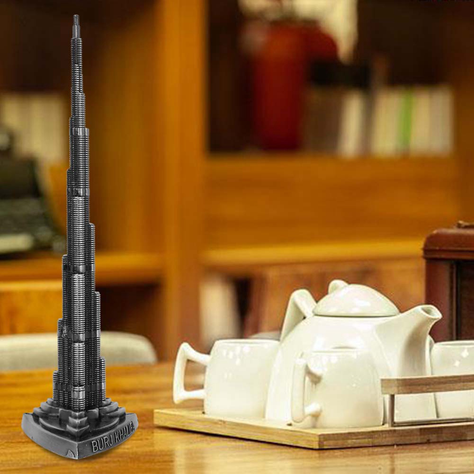 ブルジュ・ハリファタワーの模型。合金製ミニチュア。ドバイのラ - Home Office Dubai のレビューと価格